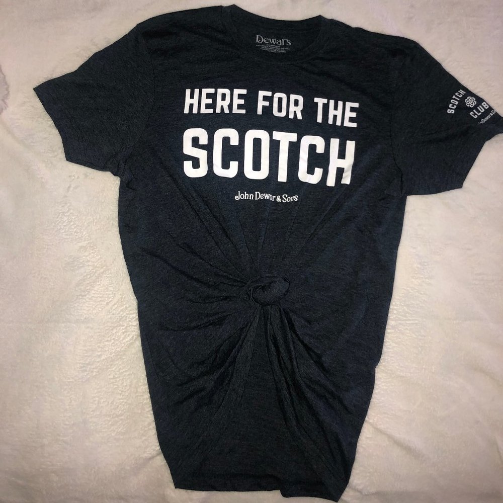 GRAPHIC TEE